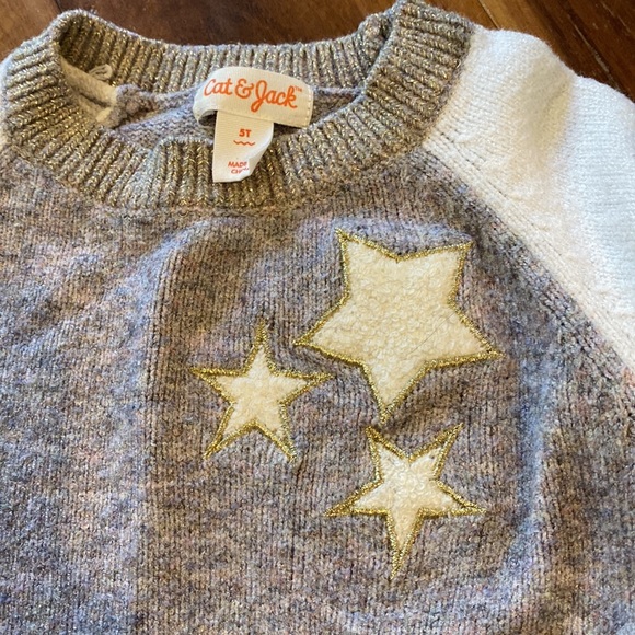 Cat & Jack Sweater Size 5t - Picture 2 of 3